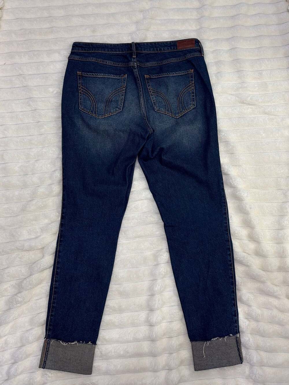 Hollister High Rise Super Skinny Distressed Jeans Size 13R W31 L30 - Picture 3 of 6